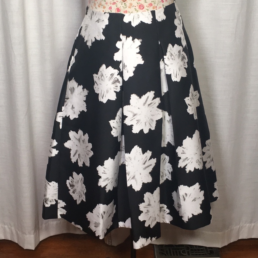 Lane Bryant Black Floral A-Line Skirt sz 20